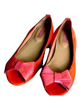 Isaac Mizrahi Orange Pink Leather Flats Size 8 Bow Detail Slip On Low Heel